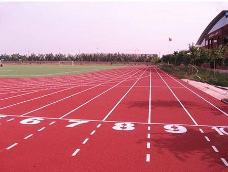 中小学跑道合成材料面层运动场地塑胶跑道成品